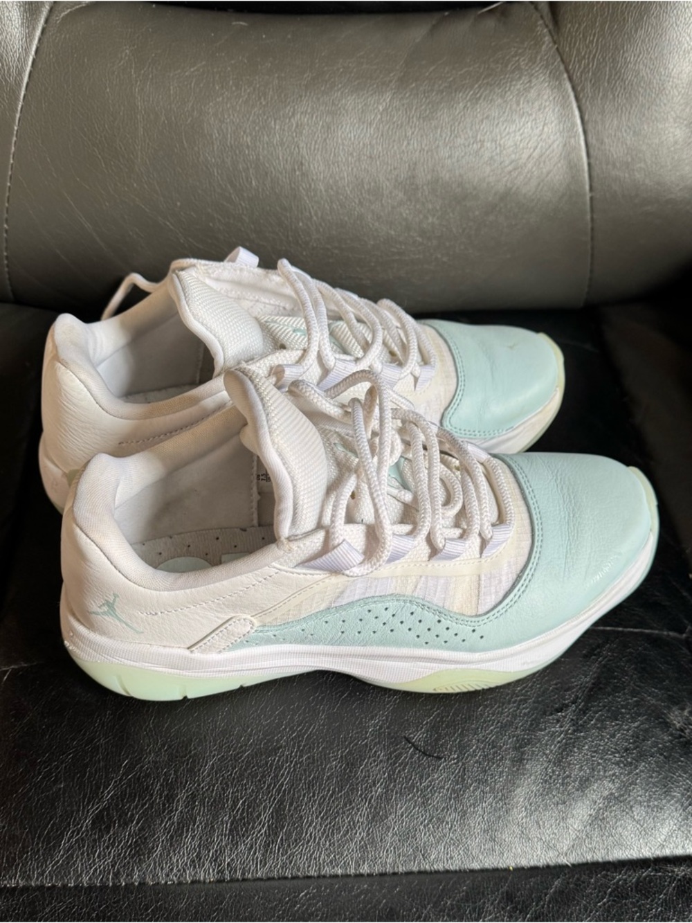 Nike Women's Air Jordan 11 CMFT Low